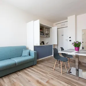 aparthotel-isola.it-lombardy.com/